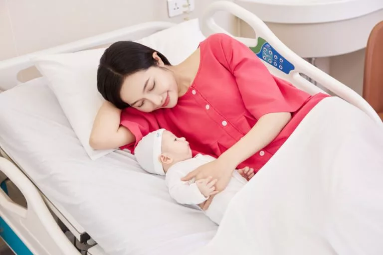 Lochia (Postpartum Vaginal Discharge): Normal Characteristics