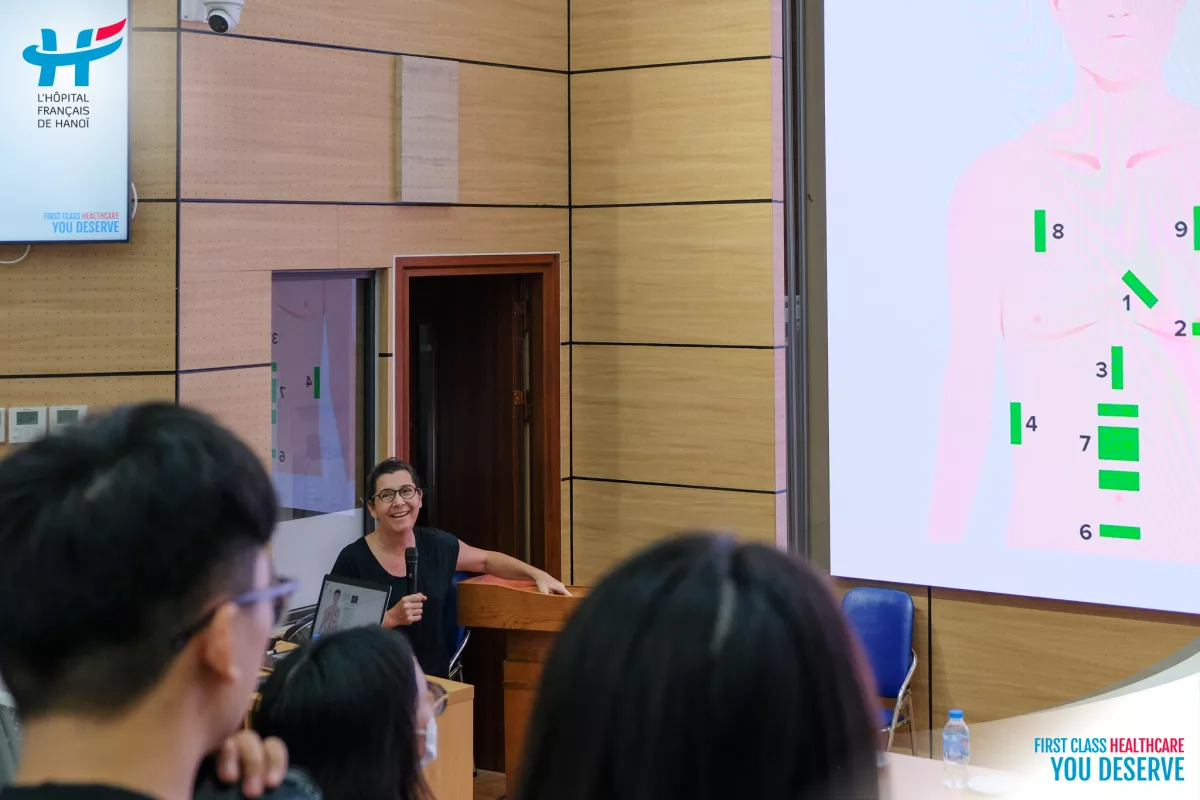 BÁC SĨ BỆNH VIỆN VIỆT PHÁP HÀ NỘI THAM GIA GIẢNG DẠY CHO SINH VIÊN CHƯƠNG TRÌNH PHÂN KHOA PHÁP NGỮ, CHUYÊN NGÀNH Y, TRƯỜNG ĐẠI HỌC Y HÀ NỘI