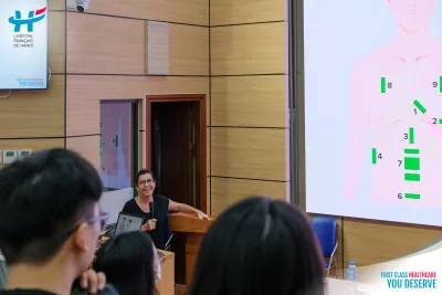 BÁC SĨ BỆNH VIỆN VIỆT PHÁP HÀ NỘI THAM GIA GIẢNG DẠY CHO SINH VIÊN CHƯƠNG TRÌNH PHÂN KHOA PHÁP NGỮ, CHUYÊN NGÀNH Y, TRƯỜNG ĐẠI HỌC Y HÀ NỘI